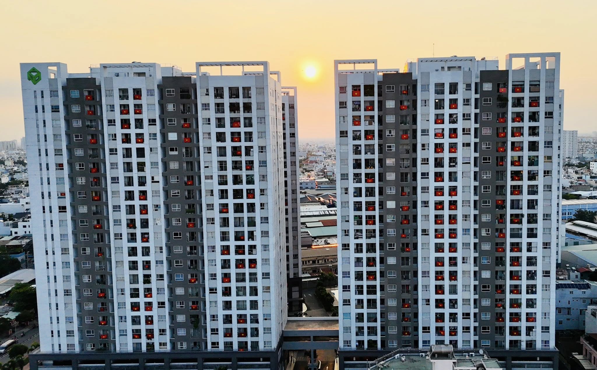 Tổng thể 4 Th&aacute;p ở Richstar 1