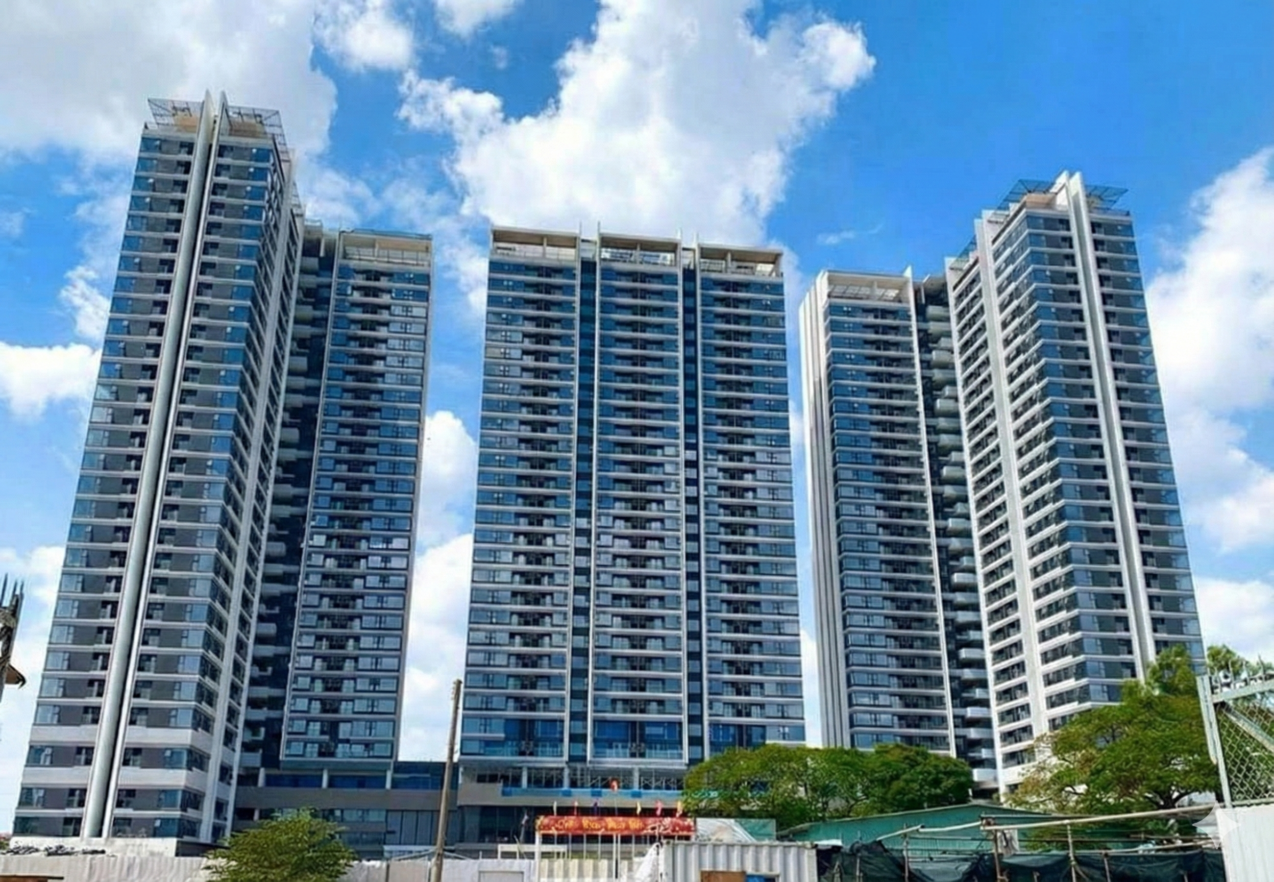 Dự &aacute;n Kingdom 101 gồm 3 Block tạo th&agrave;nh h&igrave;nh chữ U bao quanh c&aacute;c tiện &iacute;ch của dự &aacute;n